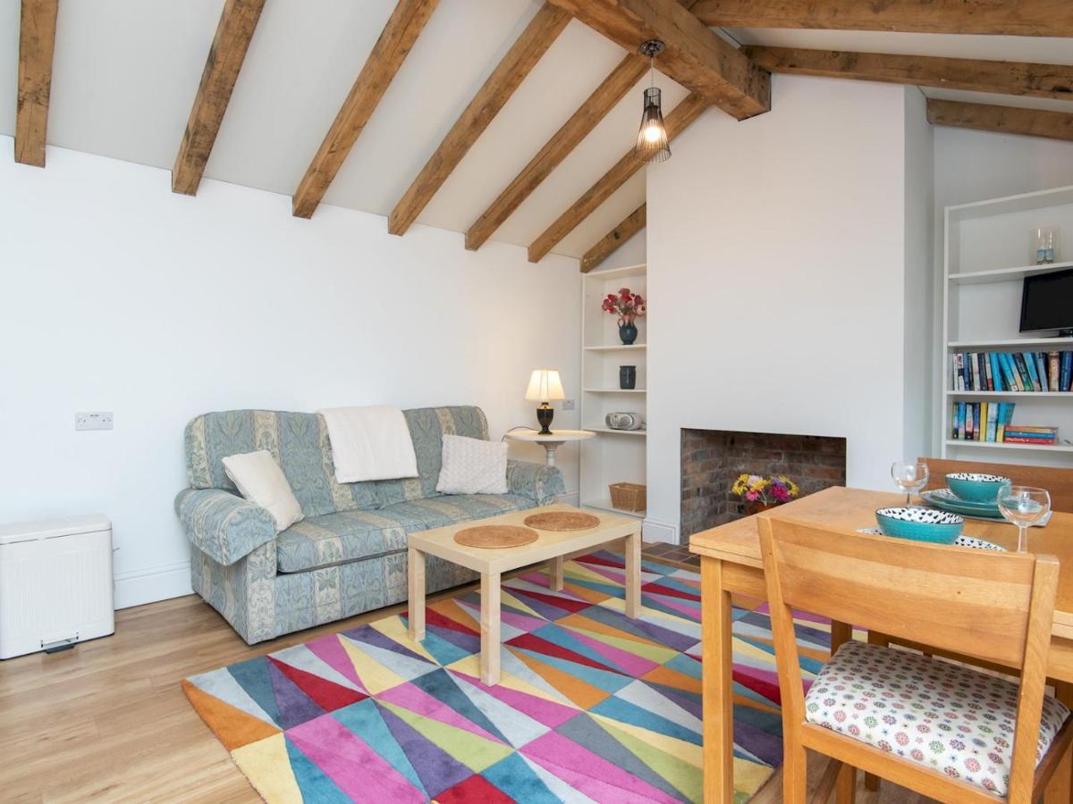 Pass The Keys Charming Garden Cottage With Parking Bath Exterior photo